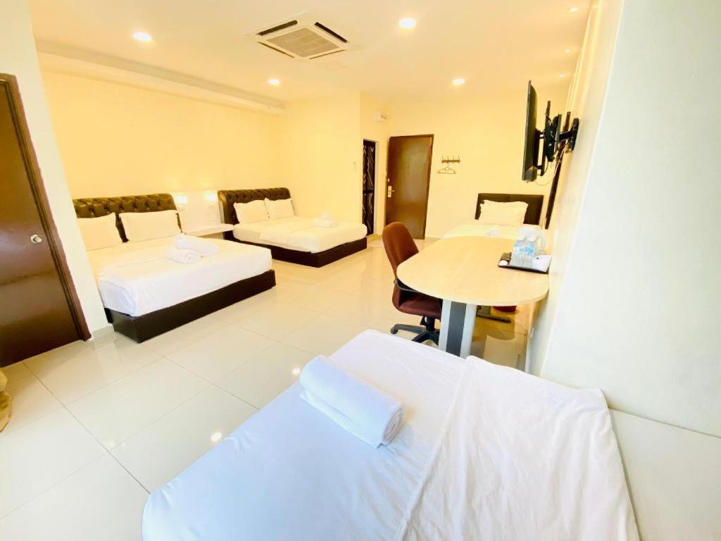 Sun Sega Hotel Perai Extérieur photo